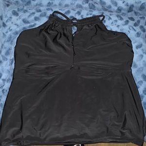 Swimsuit top. Size 1X (16w- 18w).